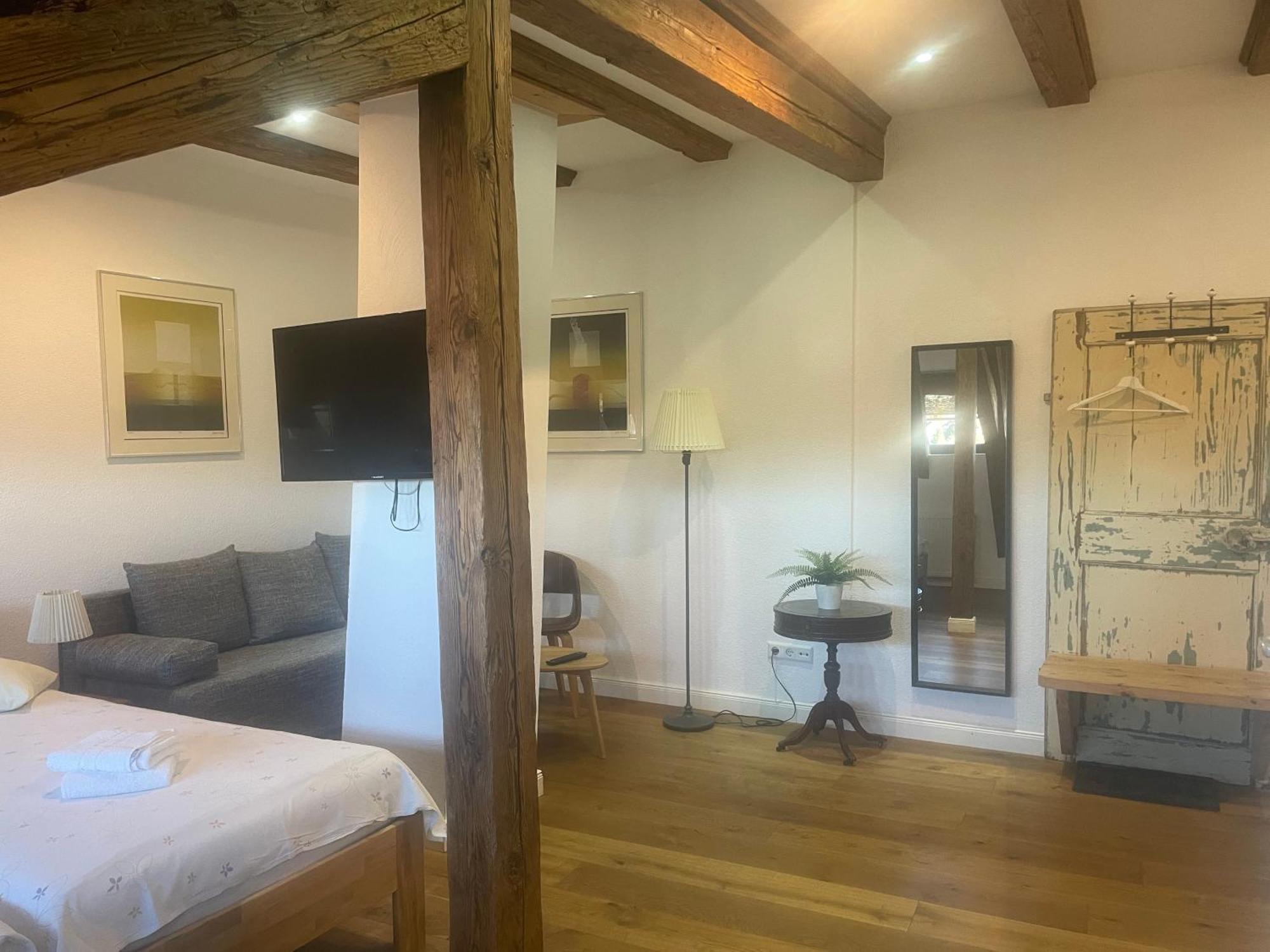 Gaestezimmer An Der Stadtmauer Besigheim Εξωτερικό φωτογραφία